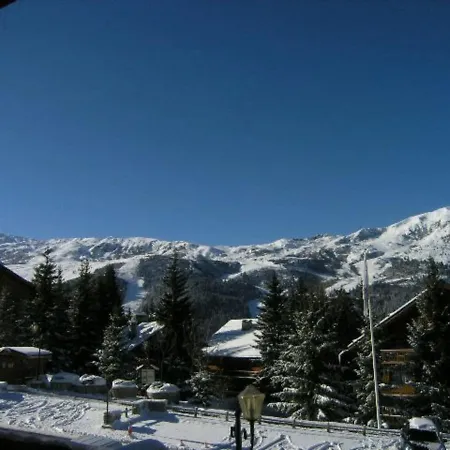 2 Pieces Pour 4 A Meribel, A Proximite Des Pistes, Commerces Et Navette - Fr-1-180-368 * Les Allues