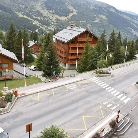 2 Pieces Pour 4 A Meribel, A Proximite Des Pistes, Commerces Et Navette - Fr-1-180-368 شقة *